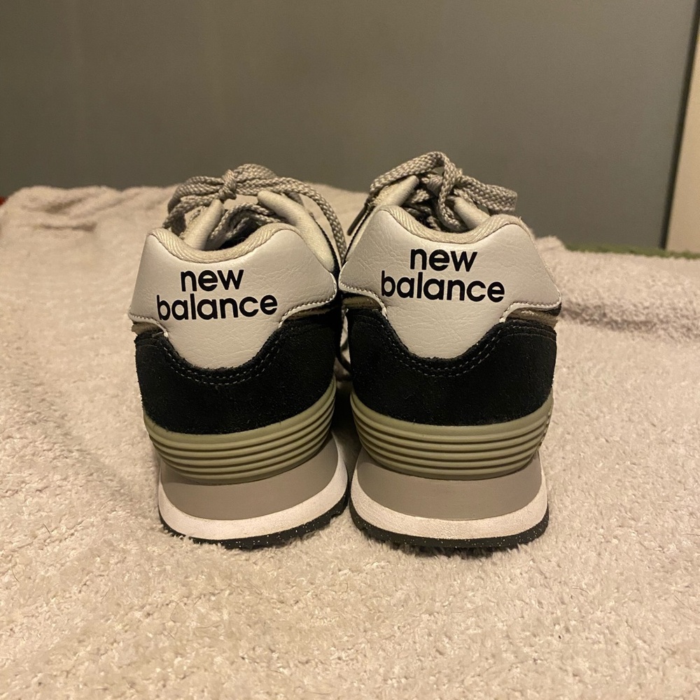 574 core New Balances - Picture 4 of 4